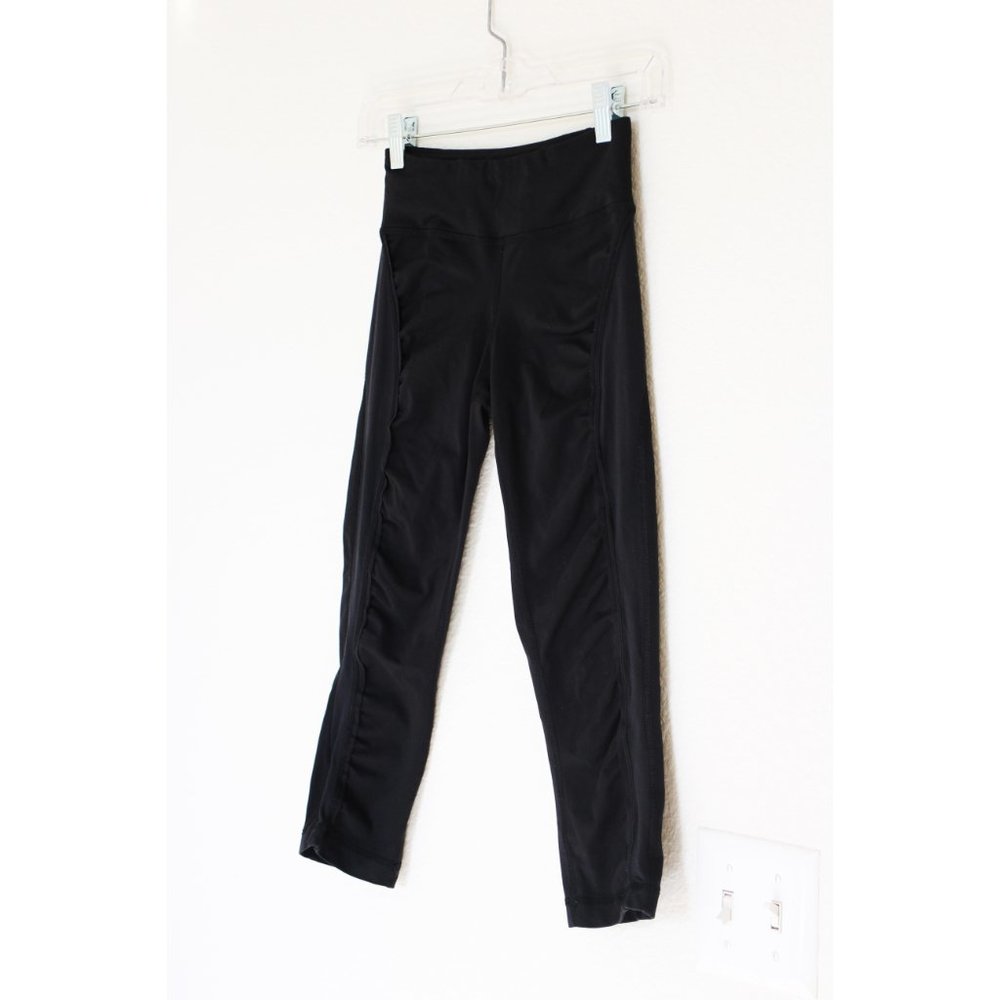 Lululemon Black Ruffle Ruched Mesh Panel Crop Legg - Picture 2 of 4